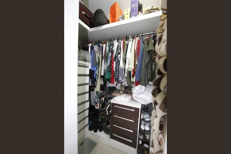 Apartamento à venda com 173m², 2 quartos e 2 vagasCloset