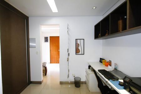 Apartamento à venda com 173m², 2 quartos e 2 vagasQuarto 3