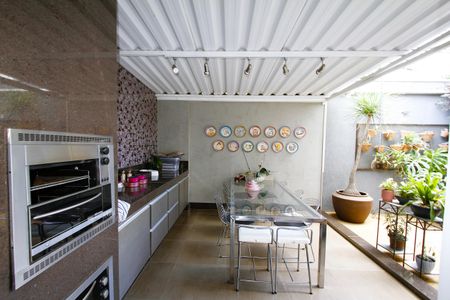 Apartamento à venda com 173m², 2 quartos e 2 vagasÁrea gourmet