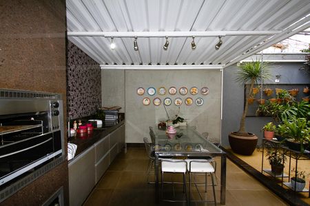 Apartamento à venda com 173m², 2 quartos e 2 vagasÁrea gourmet