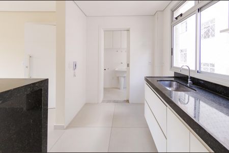Apartamento para alugar com 65m², 2 quartos e 2 vagasCozinha