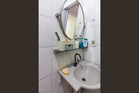 Casa à venda com 108m², 3 quartos e 2 vagas Casa à venda com 108m², 3 quartos e 2 vagasBanheiro 2