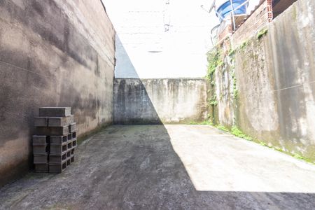 Casa à venda com 108m², 3 quartos e 2 vagas Casa à venda com 108m², 3 quartos e 2 vagasQuintal