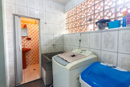 Casa à venda com 108m², 3 quartos e 2 vagas Casa à venda com 108m², 3 quartos e 2 vagasÁrea de Serviço