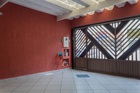 Casa à venda com 150m², 2 quartos e 2 vagasGaragem