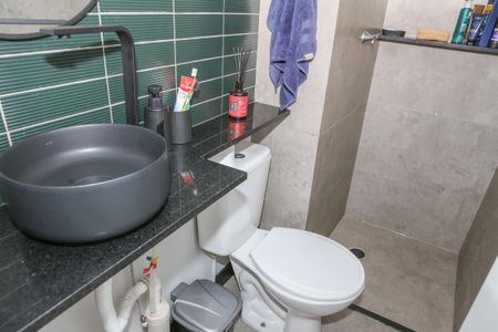 Apartamento à venda com 43m², 2 quartos e sem vaga Apartamento à venda com 43m², 2 quartos e sem vagaBanheiro