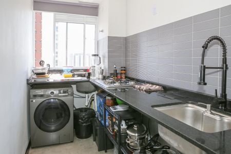 Apartamento à venda com 43m², 2 quartos e sem vaga Apartamento à venda com 43m², 2 quartos e sem vagaCozinha e Área de Serviço