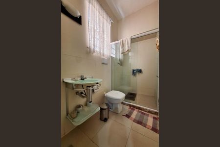 Casa à venda com 110m², 3 quartos e 5 vagasBanheiro da Suíte