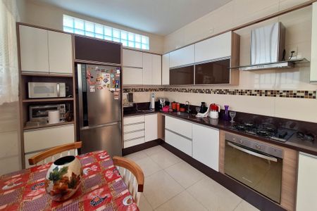 Casa à venda com 110m², 3 quartos e 5 vagasCozinha