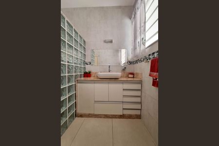Casa à venda com 110m², 3 quartos e 5 vagasBanheiro Social