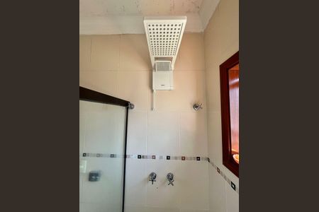 Casa de condomínio à venda com 265m², 4 quartos e 4 vagasBanheiro da Suíte 1