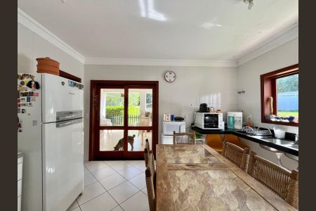 Casa de condomínio à venda com 265m², 4 quartos e 4 vagasCozinha