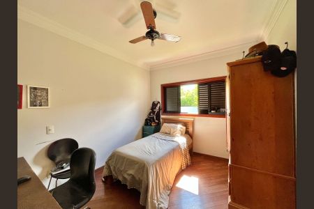 Casa de condomínio à venda com 265m², 4 quartos e 4 vagasSuíte  1