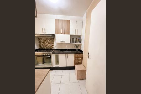 Cozinha de apartamento à venda com 2 quartos, 51m² em Jardim Peri, São Paulo