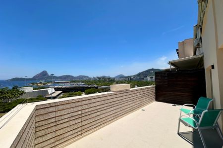 Apartamento à venda com 139m², 3 quartos e sem vaga