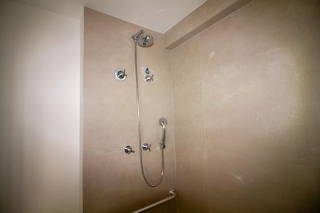 Banheiro de kitnet/studio à venda com 1 quarto, 18m² em Santo Amaro, São Paulo