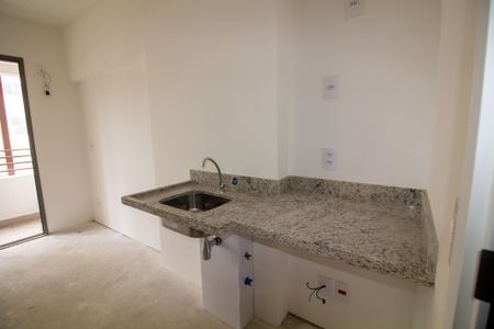 Cozinha de kitnet/studio à venda com 1 quarto, 18m² em Santo Amaro, São Paulo