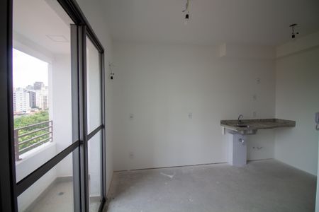Sala / Quarto - Studio de kitnet/studio à venda com 1 quarto, 20m² em Santo Amaro, São Paulo