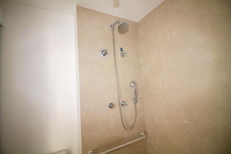 Banheiro de kitnet/studio à venda com 1 quarto, 20m² em Santo Amaro, São Paulo