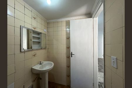 Banheiro de casa para alugar com 1 quarto, 60m² em Freguesia do Ó, São Paulo