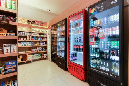 Apartamento à venda com 65m², 2 quartos e 2 vagasÁrea comum - Mini-mercado