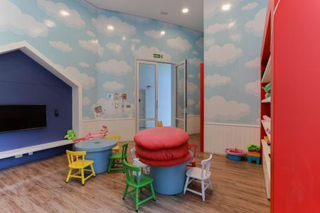 Apartamento à venda com 65m², 2 quartos e 2 vagasÁrea comum - Brinquedoteca