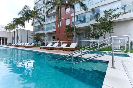 Apartamento à venda com 65m², 2 quartos e 2 vagasÁrea comum - Piscina