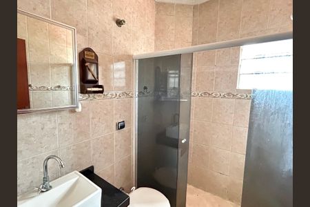 Casa para alugar com 150m², 3 quartos e 2 vagas Casa para alugar com 150m², 3 quartos e 2 vagasBanheiro da Suíte