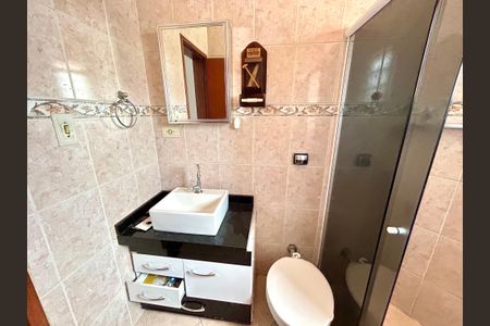 Casa para alugar com 150m², 3 quartos e 2 vagas Casa para alugar com 150m², 3 quartos e 2 vagasBanheiro da Suíte