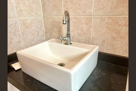 Casa para alugar com 150m², 3 quartos e 2 vagas Casa para alugar com 150m², 3 quartos e 2 vagasBanheiro da Suíte