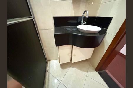 Casa para alugar com 150m², 3 quartos e 2 vagas Casa para alugar com 150m², 3 quartos e 2 vagasBanheiro 1