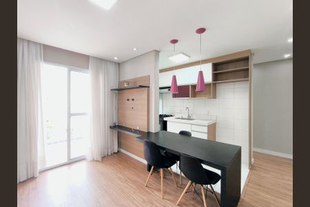 Sala de apartamento à venda com 2 quartos, 49m² em Vila Nambi, Jundiaí
