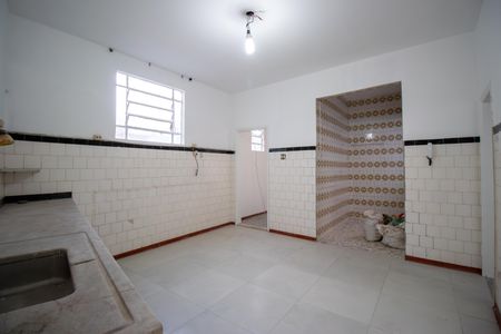 Apartamento à venda com 160m², 4 quartos e sem vaga Apartamento à venda com 160m², 4 quartos e sem vagaCozinha