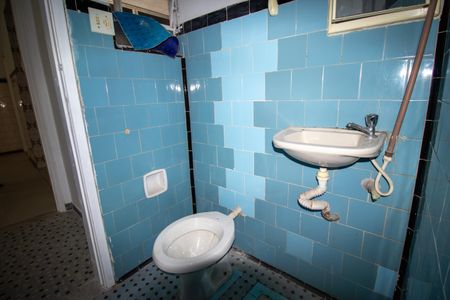 Apartamento à venda com 160m², 4 quartos e sem vaga Apartamento à venda com 160m², 4 quartos e sem vagaBanheiro 1