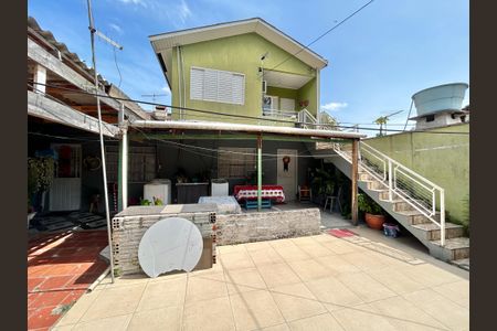 Casa à venda com 360m², 6 quartos e 3 vagasFachada