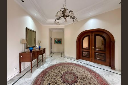 Apartamento à venda com 400m², 3 quartos e 4 vagas Apartamento à venda com 400m², 3 quartos e 4 vagasHall Social Bloco