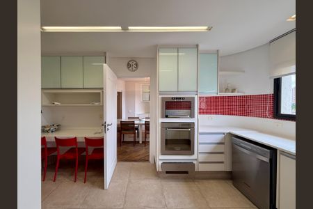 Apartamento à venda com 400m², 3 quartos e 4 vagas Apartamento à venda com 400m², 3 quartos e 4 vagasCozinha