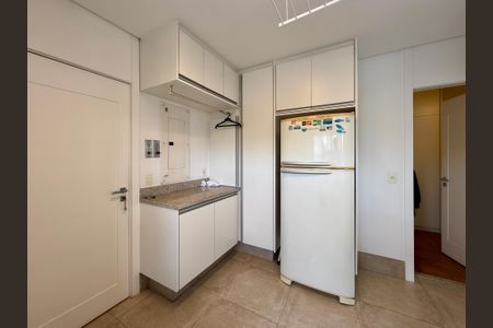 Apartamento à venda com 400m², 3 quartos e 4 vagas Apartamento à venda com 400m², 3 quartos e 4 vagasÁrea de Serviço