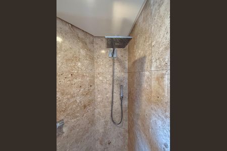 Apartamento à venda com 400m², 3 quartos e 4 vagas Apartamento à venda com 400m², 3 quartos e 4 vagasBanheiro Suíte 3