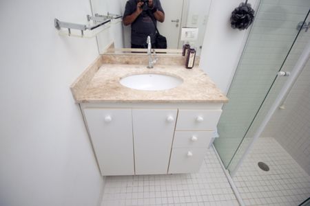 Apartamento à venda com 73m², 2 quartos e sem vagaBanheiro da Suíte