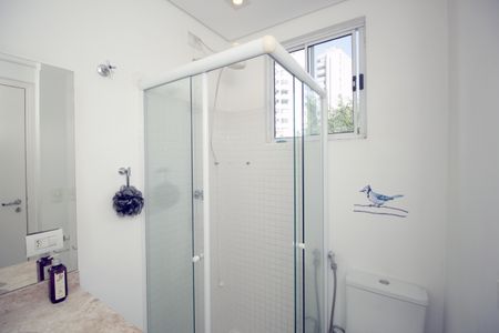 Apartamento à venda com 73m², 2 quartos e sem vagaBanheiro da Suíte