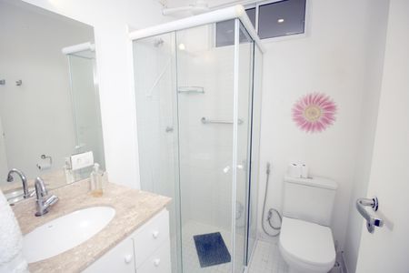 Apartamento à venda com 73m², 2 quartos e sem vagaBanheiro