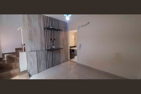 Sala de casa de condomínio para alugar com 2 quartos, 50m² em Vila Yara, Osasco
