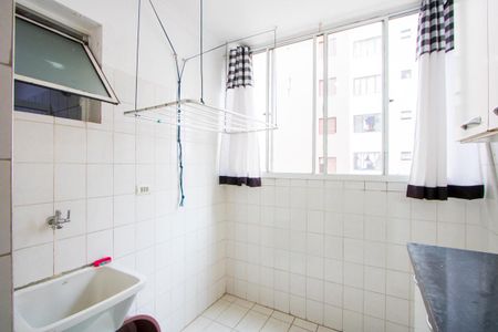 Apartamento à venda com 67m², 3 quartos e 1 vagaÁrea de serviço