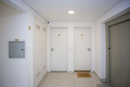 Apartamento à venda com 130m², 3 quartos e 3 vagasHall de entrada