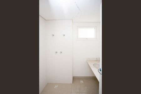 Apartamento à venda com 130m², 3 quartos e 3 vagasBanheiro da Suíte 1