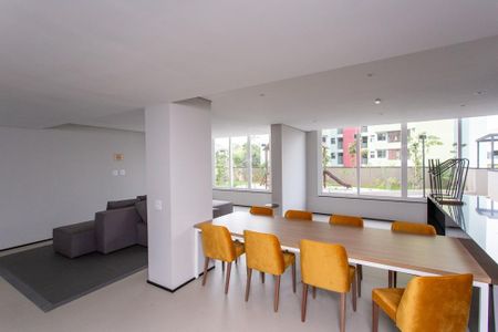 Apartamento à venda com 130m², 3 quartos e 3 vagas Apartamento à venda com 130m², 3 quartos e 3 vagasÁrea comum - Salão de festas