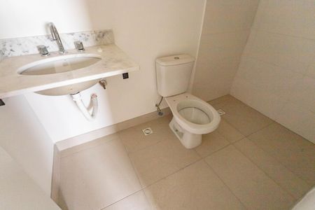 Apartamento à venda com 130m², 3 quartos e 3 vagas Apartamento à venda com 130m², 3 quartos e 3 vagasBanheiro da suíte 3