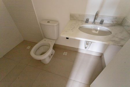 Apartamento à venda com 130m², 3 quartos e 3 vagas Apartamento à venda com 130m², 3 quartos e 3 vagasBanheiro da suíte 3