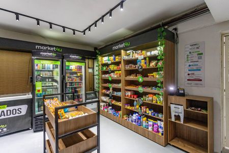 Apartamento à venda com 130m², 3 quartos e 3 vagas Apartamento à venda com 130m², 3 quartos e 3 vagasMinimercado